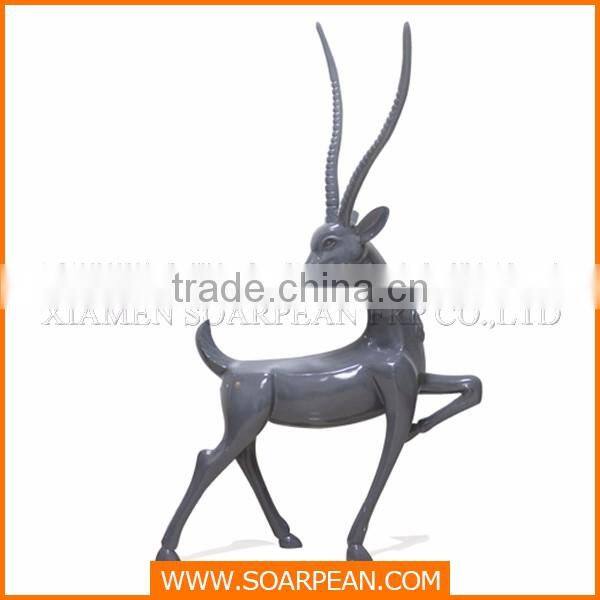 Home Decoration Resin Elegent Christmas Deer Figurines