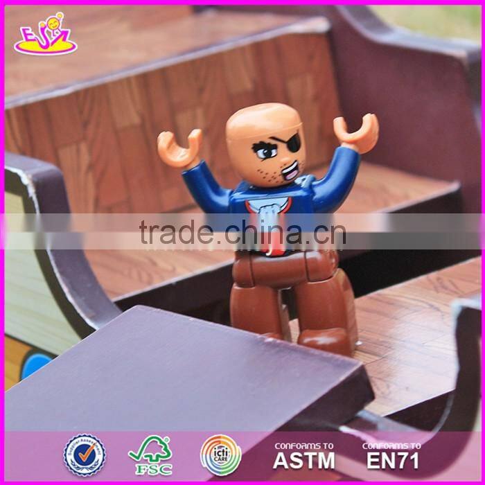 2017 new design boys pretend play wooden pirate doll house with pirate boat W06A162