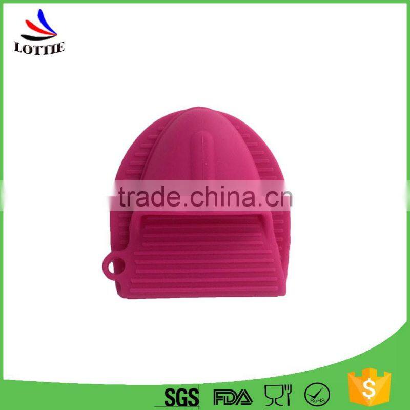 2016 Lottie supplier FDA Kitchenware Baking Silicone oven glove food grade silicone bbq baking gloves