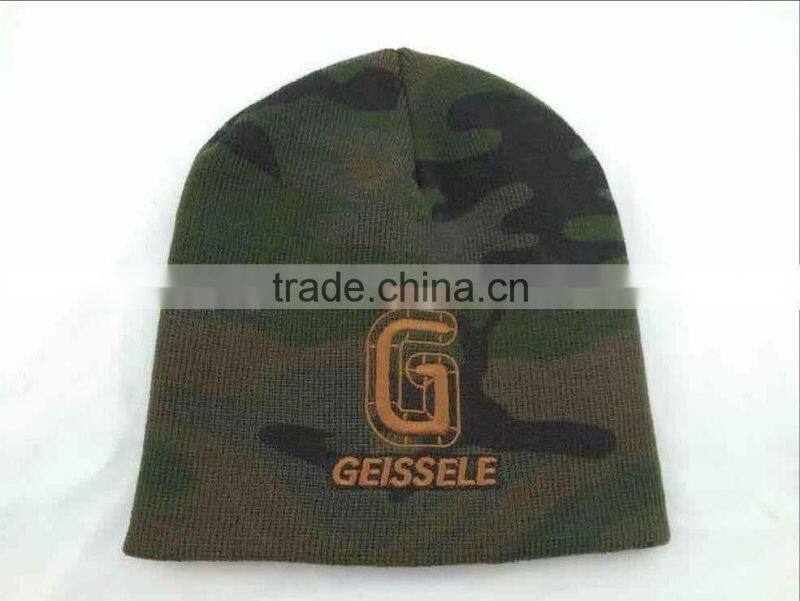 Custom camo printing knitted hats with 3d embroidery winter hat