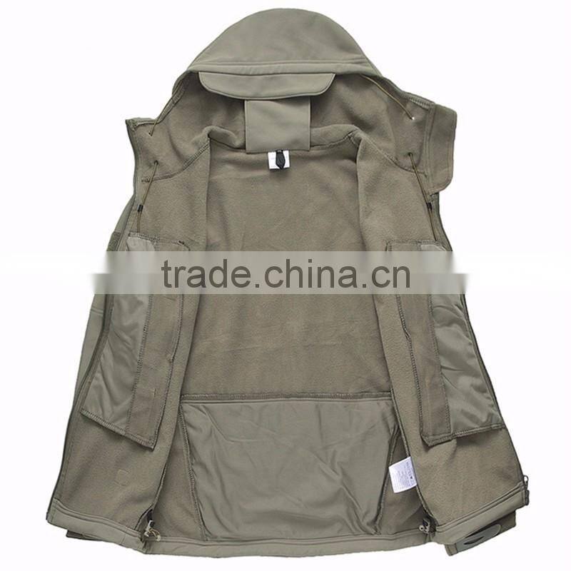 Wholesale Clothing Man Jacket And Coats Outdoor Waterproof Windbreaker Jackets Hunting Clothes
