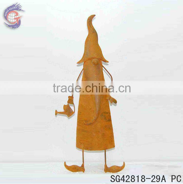 rust metal garden gnomes for decor