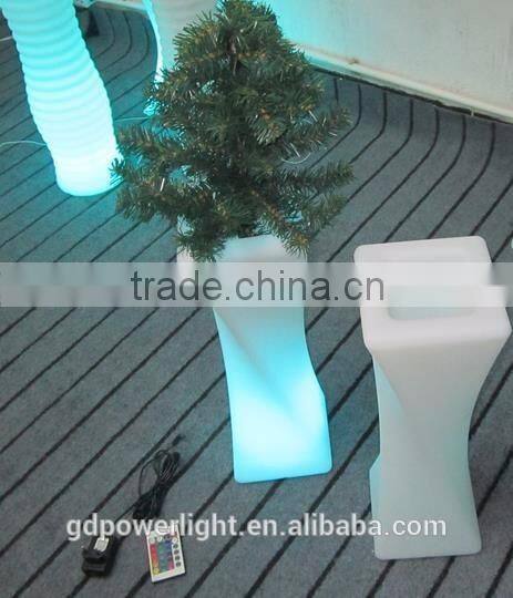 New Solar Illumination PE plastic Flower pot with Solar LED light YXF-1650AS