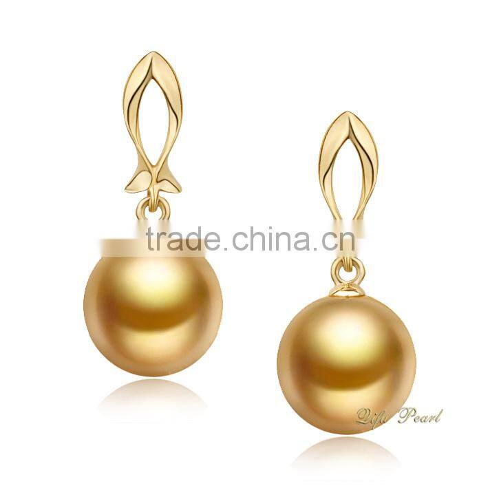 Collen Eearing Set-White AAAA Freshwater Pearl Earring set