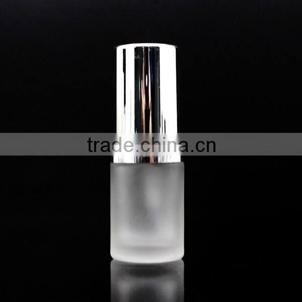 15ml cosmetic glass bottle with aluminum press pump