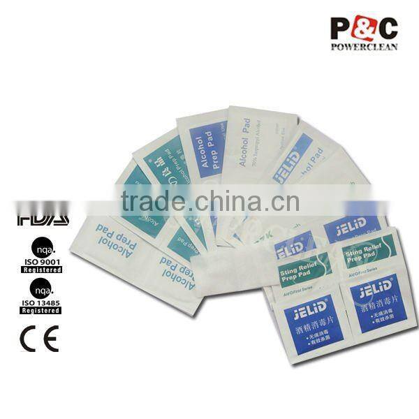 Wet wipes alcohol cleaners