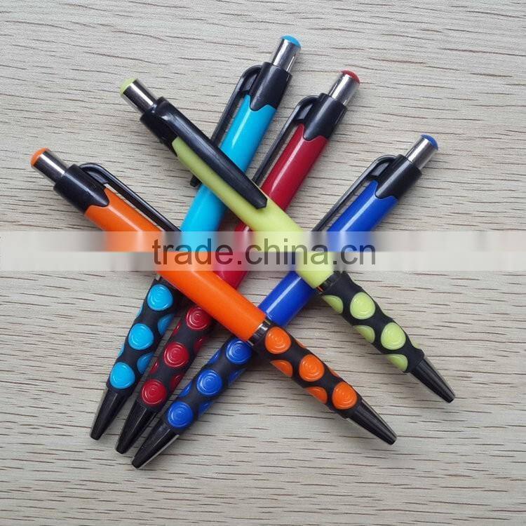 2016 New products on china market black color grip and clip multi color plastic pen