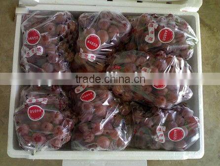 Fresh Red Grapes From Yunnan