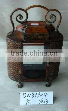 2010 antique oil lamp