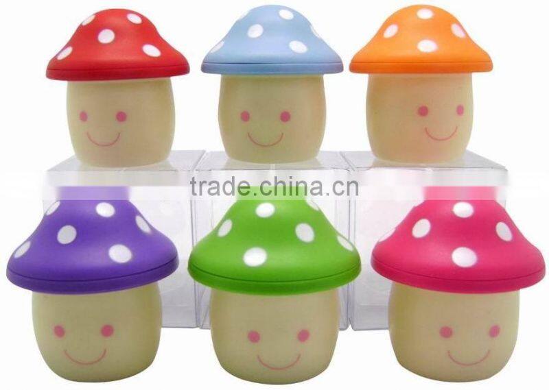 Mushroom shape toothpick holder