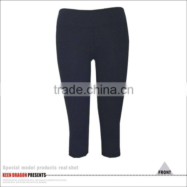 Black capri pants with a small custom logo cheap womens leggings