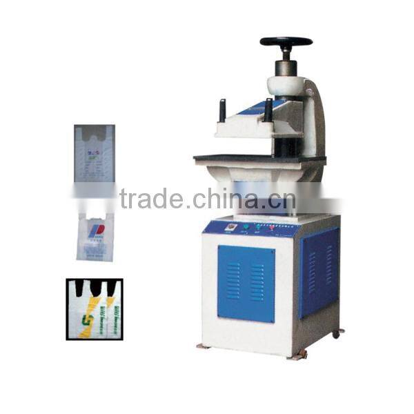 2016 Shopping t-shirt bag punching machine