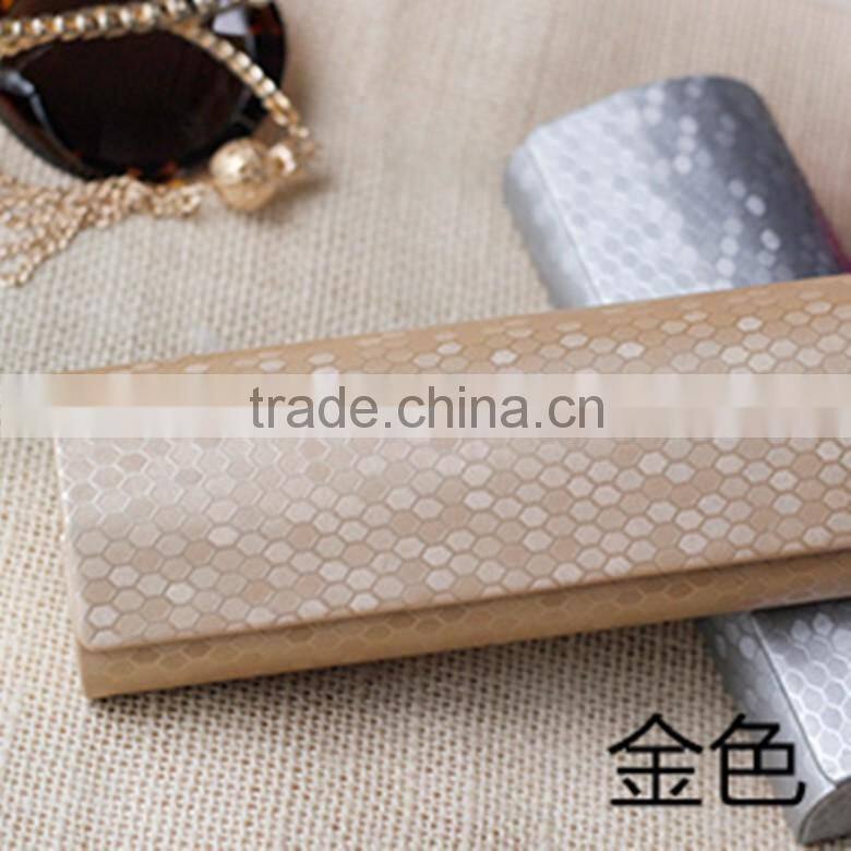 2016 unique desgin folding wholesale case color eyeglasses case