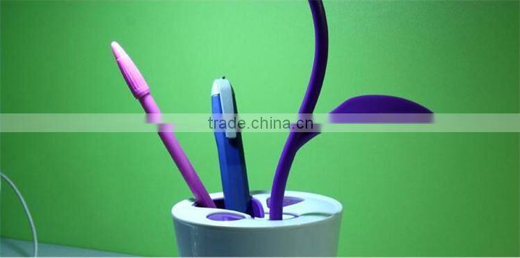 Pen container high photosynthetic efficiency desk lamp