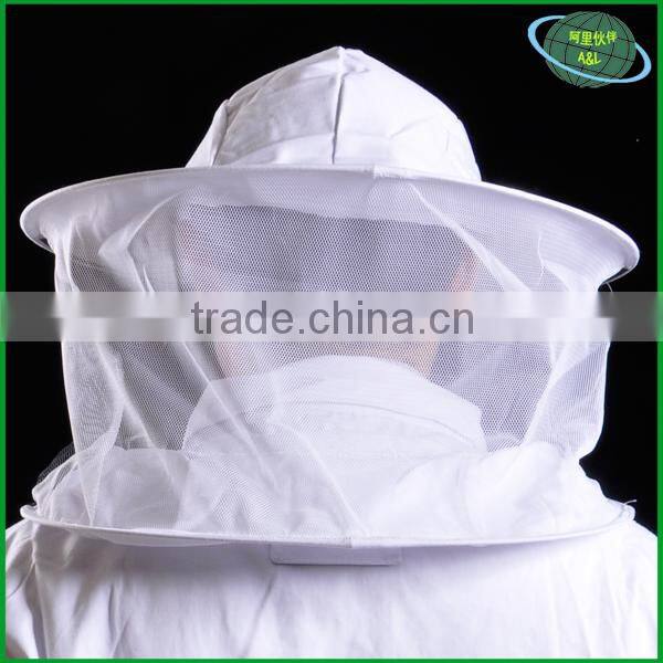 100% cotton bee working suits popular in many countries
