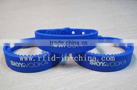Factory price rfid bracelet tag waterproof uhf rfid wristband