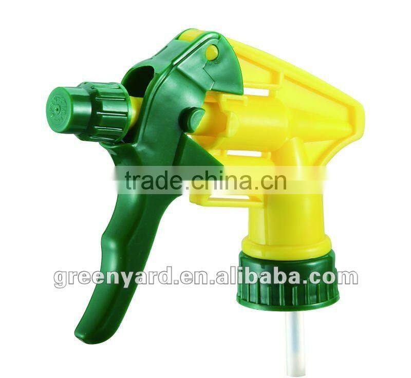 black plunger pump sprayer