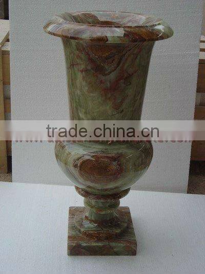 OUTDOOR ONYX PLANTERS