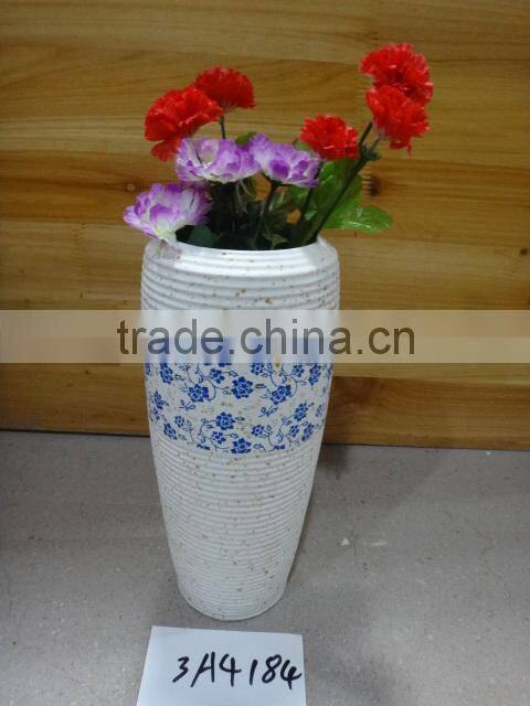 Newest types of ceramic flower vase for table decoration