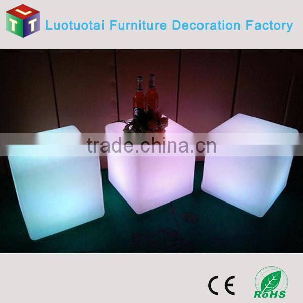 Manufacturer 20-80CM cube PE plastic chair with remote control 16 mix changeable colors