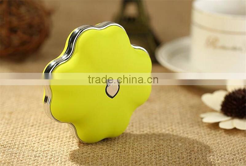 New USB Hand Po Clover Mini Challenge Po mobile power Security polymer rechargeable treasure