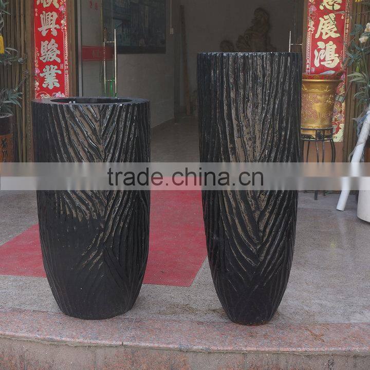 Large round planter pot