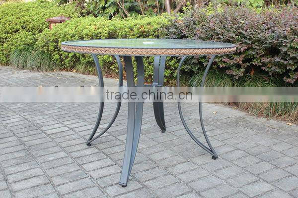 Aluminum 40"Round dining table with umbrella hole