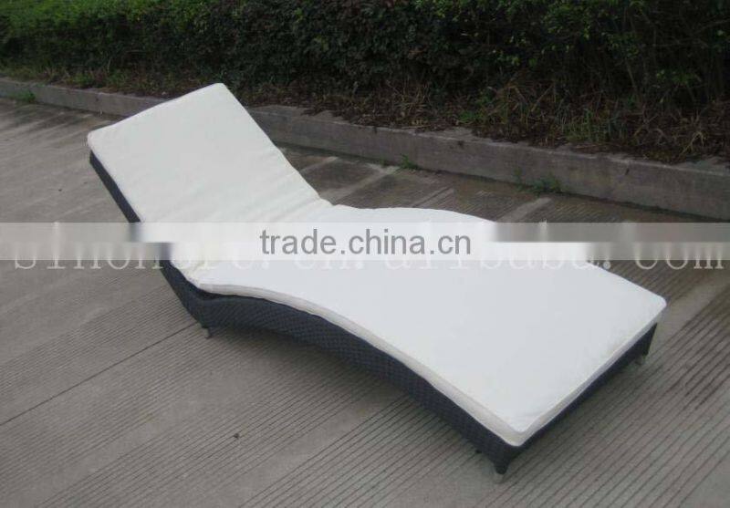 rattan lounge bed AK3044