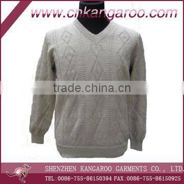 Men's V-neck wool/viscose pullover sweater