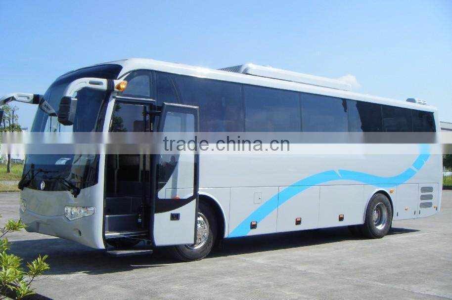 Dongfeng EQ6105L3G 4x2 10m diesel tourist bus