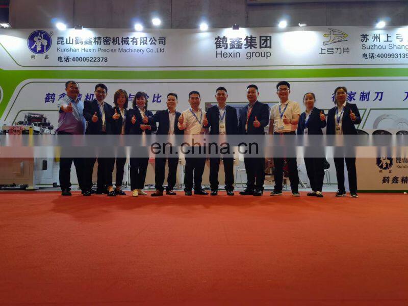 Automatic zipper cutter machine