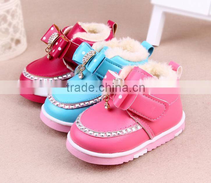 Children's shoes and shoes baby shoes baby shoes with Korean cashmere soft bottom shoes baby winter shoes
