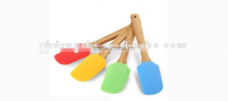 Hot Sale Food Grade Silicone Spatula With Wooden Handle Cooking Utensils