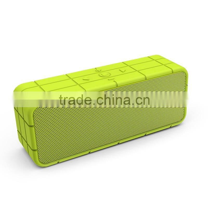 Silicone Case TF Card Aux V3.0 Bluetooth Speaker With 2 Loudspeaker