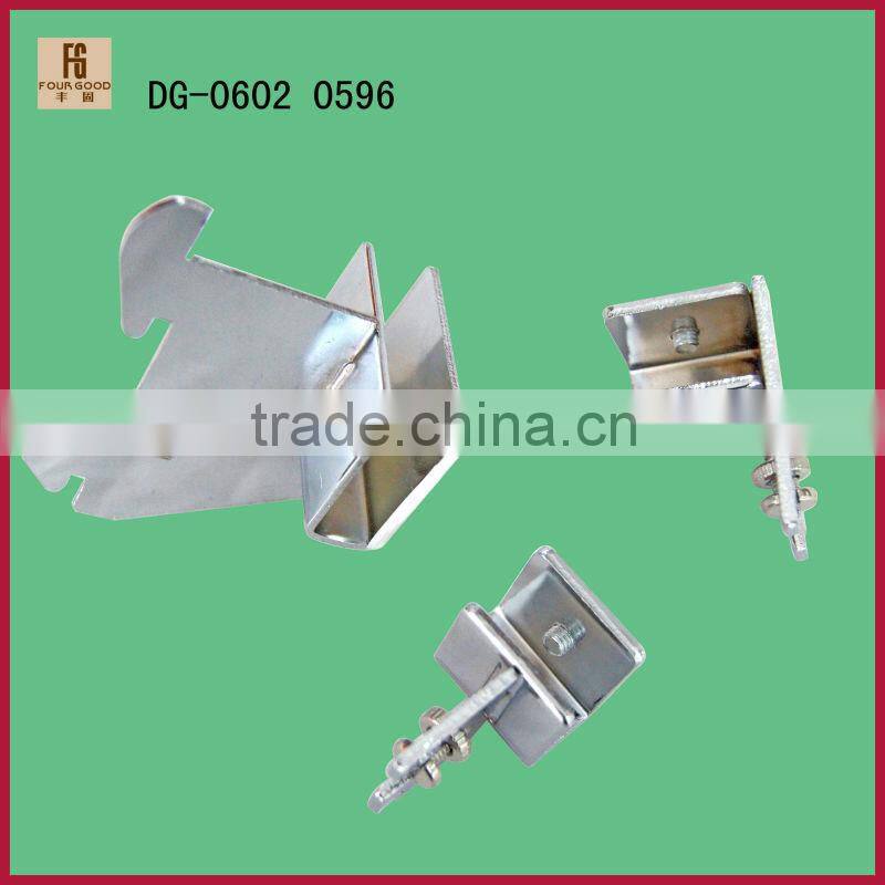 Durable metal single pole connectors