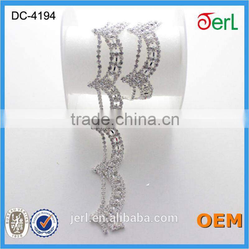 2016 New Fashion rhinestone crystal head jewelry chain for wholesale