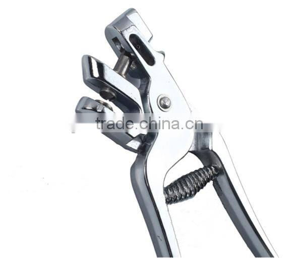 Zinc alloy puncher for pig