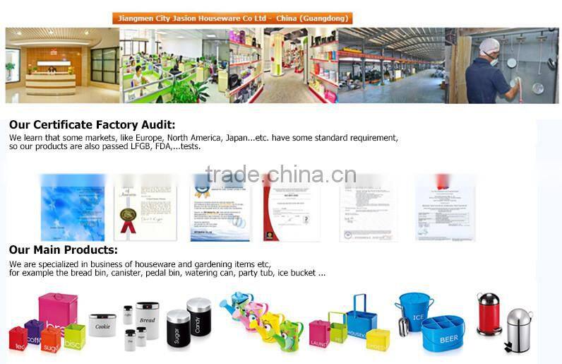 Party Round Fruits and Snacks Storage Trays