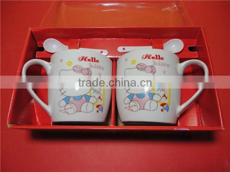 High quality hotel white porcelain coffee cups/hello kitty mug with PP spoon