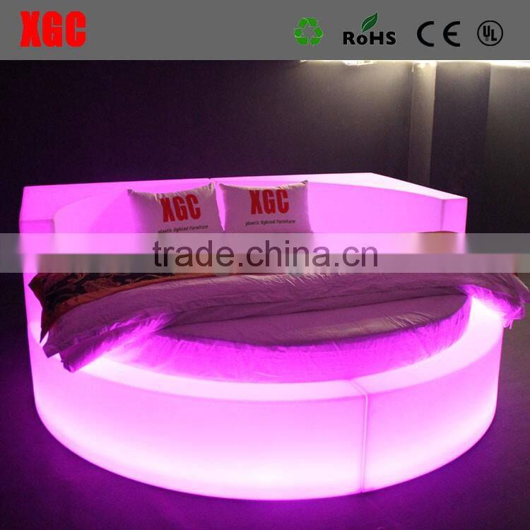 laadukkaita huonekaluja luxury sex bed Hause dekorative Mobel hotel bed with 16 colors changing led light