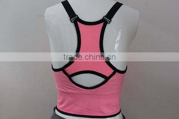 Fashion breathable women sports bra with adjustable shoulder strap