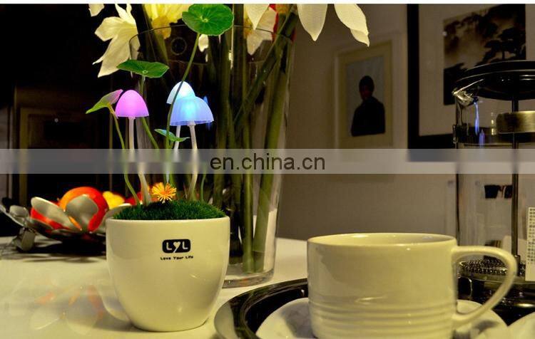 Wholesale price mushroom night lamp cute fashion desin lamp night light for bedroom dorm living room