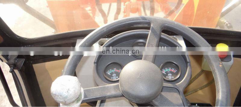 Old style articulated wheel loader ZL06