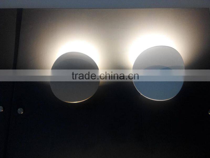 Modern style and aluminum material led wall light