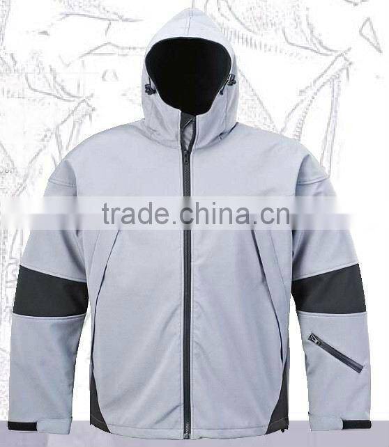 STYLISH OUTDOOR SOFTSHELL JACKET