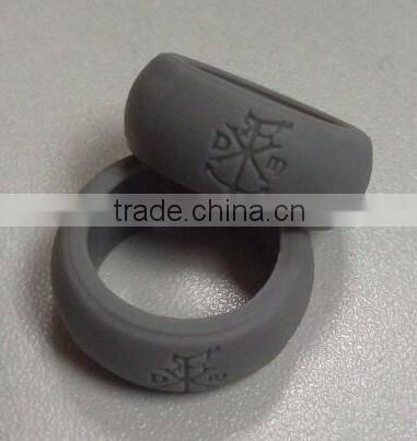 new model beautiful customized promotion silicone wedding ring for sale
