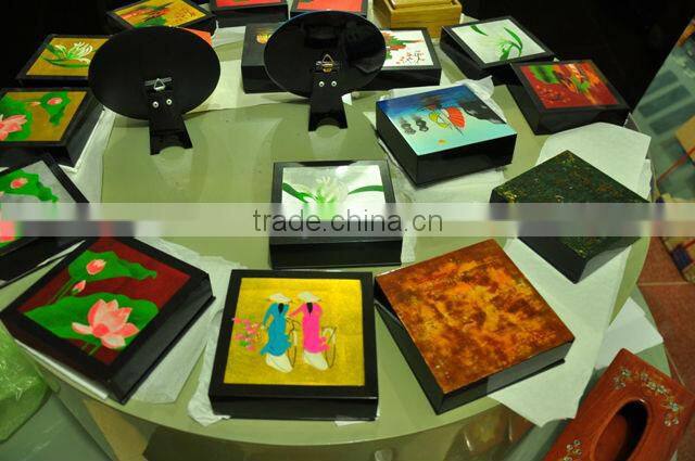 Leaf design square wooden tissue box