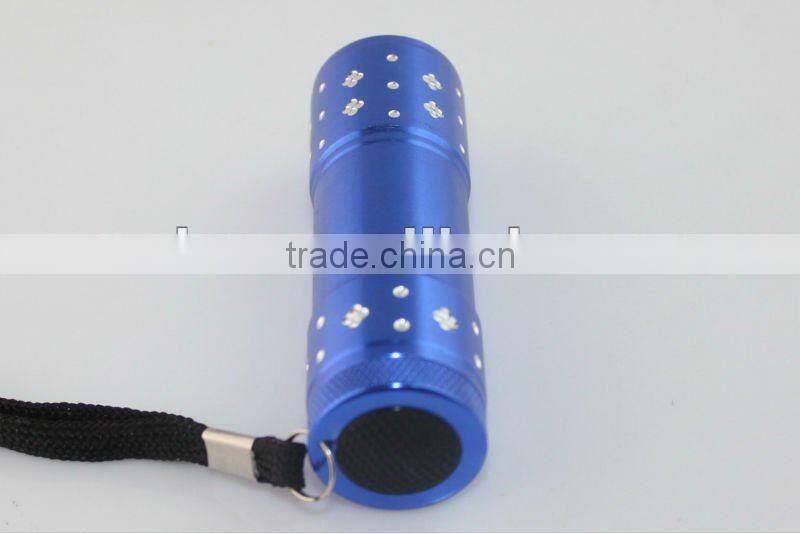 9 LED Flower Engraving Aluminum Flashlight