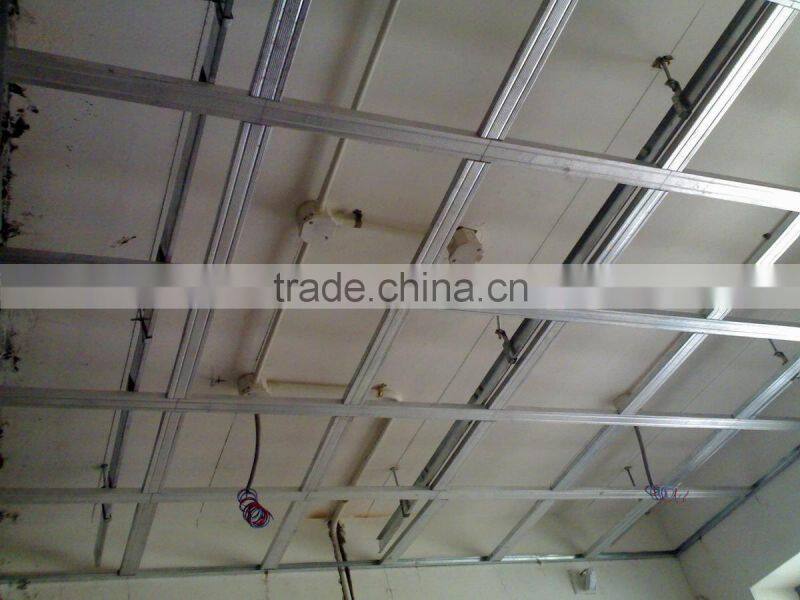 Ceiling suspension system/ stud and track
