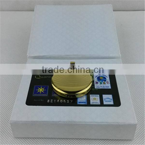 Quantum pendant with 2000-3000 negative ions